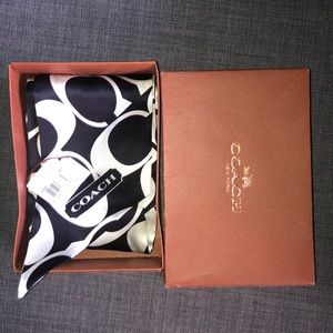 Coach signature skinny scarf